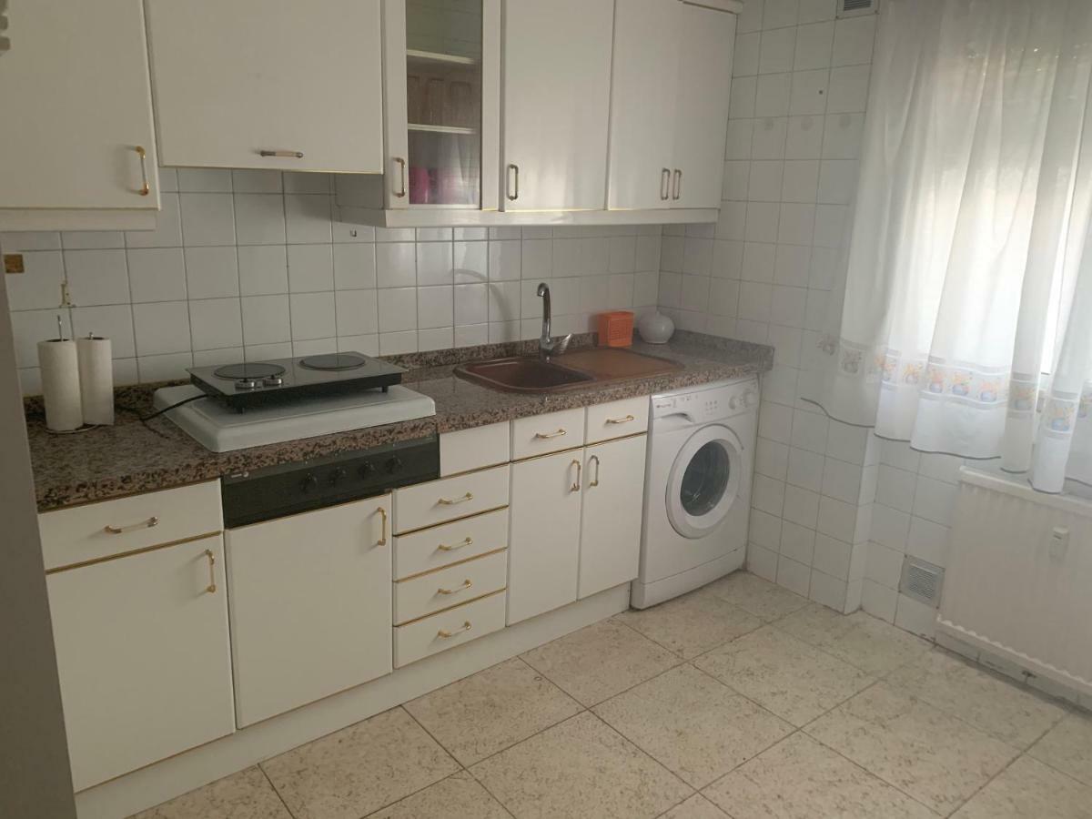 Vivienda Turistica Vistas Catedral Apartment Леон Екстериор снимка