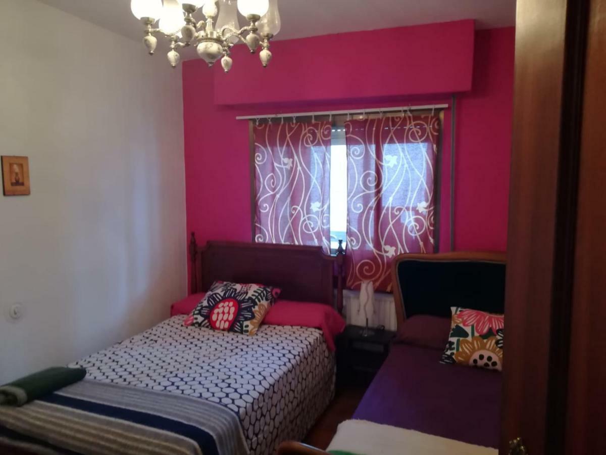 Vivienda Turistica Vistas Catedral Apartment Леон Екстериор снимка